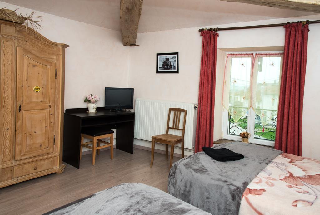 La Ferme Des 3 Suissesses Bed & Breakfast Saint-Paul  Eksteriør bilde