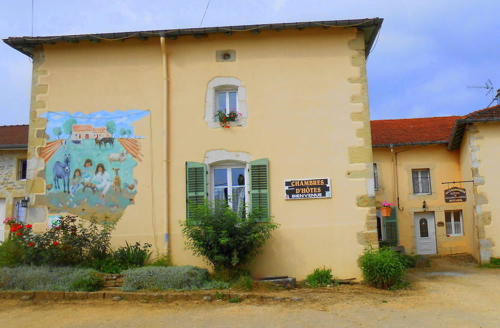 La Ferme Des 3 Suissesses Bed & Breakfast Saint-Paul  Eksteriør bilde